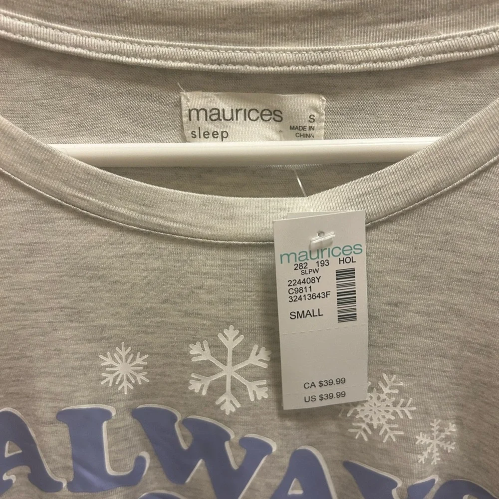 Maurices Gray Long Sleeve Shirt with Snowflake Design - Picture 2 of 3